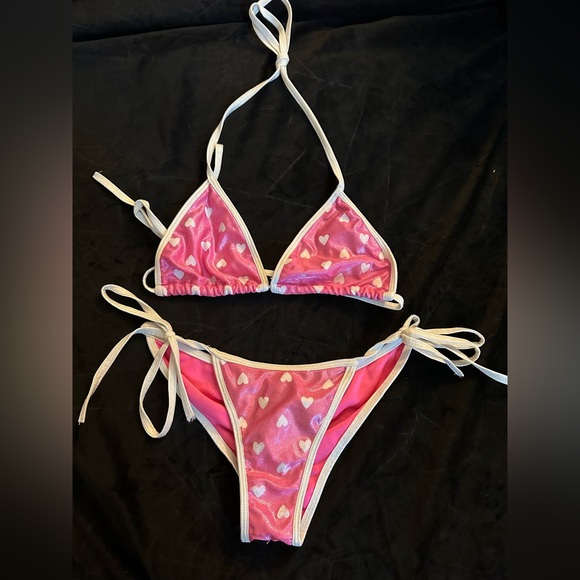 Baby pink heart bikini - Picture 1 of 1